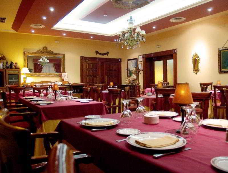 Hotel Salvador Байлен Экстерьер фото