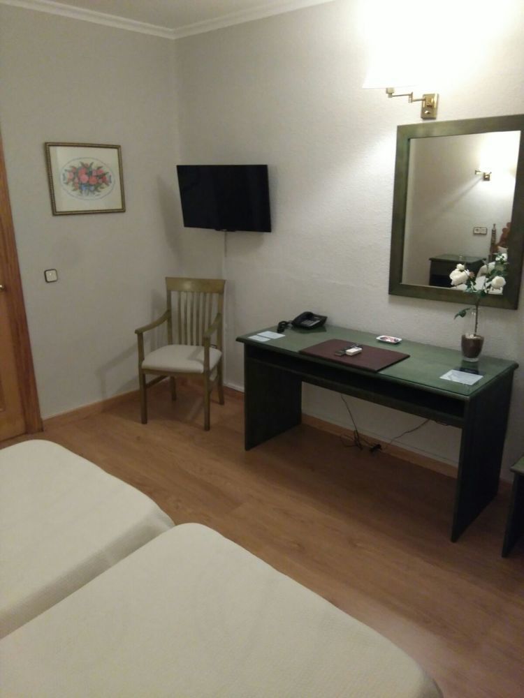 Hotel Salvador Байлен Экстерьер фото